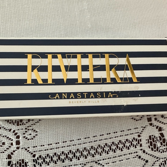 Anastasia Riviera Palette - Picture 4 of 5